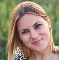 Sarah T.